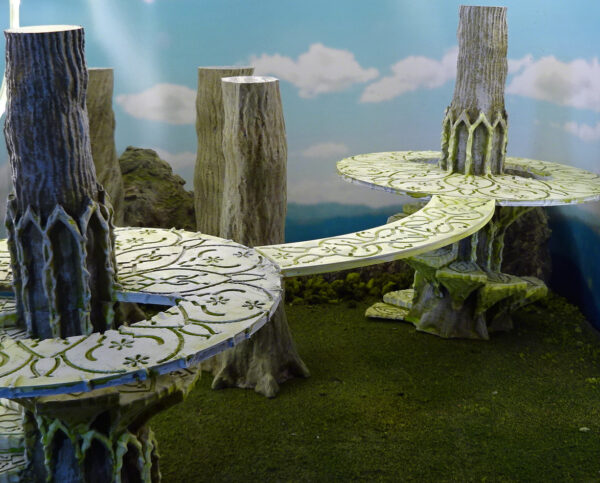 casa árbol con pasarela para escenografía élfica · Casa árbol élfica con pasarela