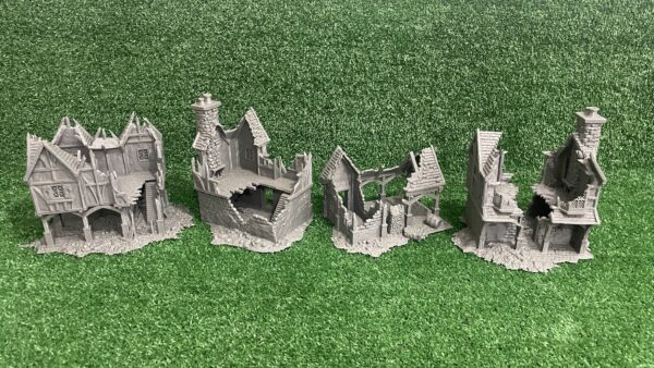 IMG_3725 Pack de ruinas medievales para wargames Briarwood: cuatro edificios montados vistos de frente