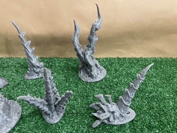 Escenografía alienígena · 16 piezas · catálogo 4